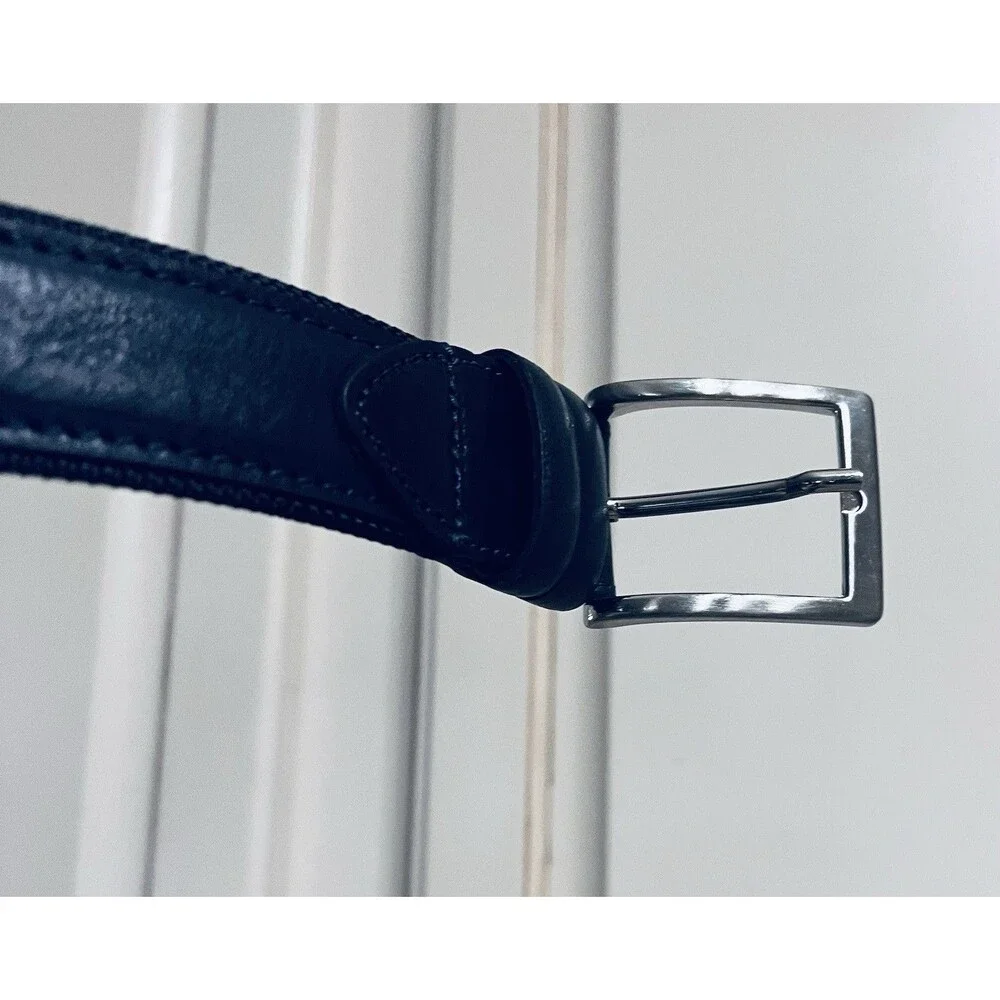 Hugo Boss BOSS Navy Italian Leather Belt 34/85 NWOT Silver Buckle 2681Q21-410